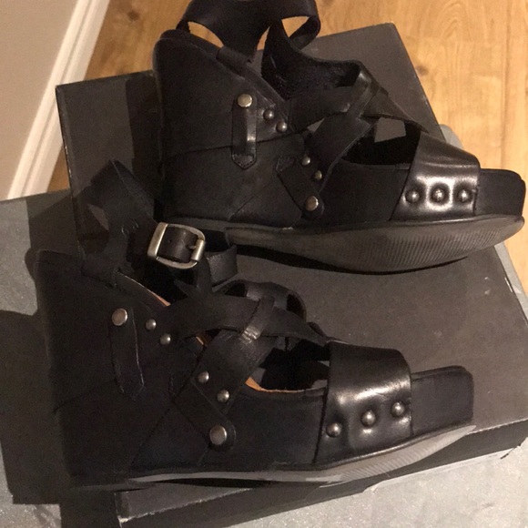 Sixtyseven black wedge sandals. - Picture 2 of 5